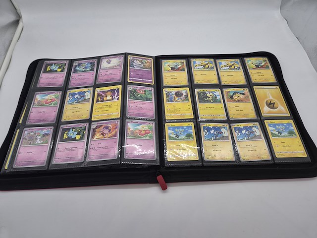 Grote pokémon verzameling (o.a. vintage en zeldzame kaarten) - afbeelding 22 van  38