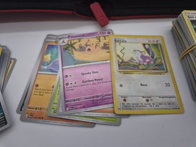 Grote pokémon verzameling (o.a. vintage en zeldzame kaarten) - afbeelding 23 van  38