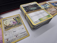 Grote pokémon verzameling (o.a. vintage en zeldzame kaarten) - afbeelding 33 van  38