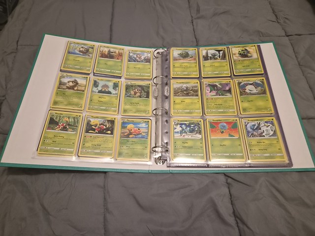 Grote pokémon verzameling – o.a. vintage kaarten, mappen en tins - afbeelding 20 van  65