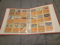 Grote pokémon verzameling – o.a. vintage kaarten, mappen en tins - afbeelding 41 van  65