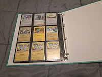 Grote pokémon verzameling – o.a. vintage kaarten, mappen en tins - afbeelding 59 van  65