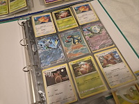 Grote pokémon verzameling (veel vintage, 3 gevulde mappen, accessoires + meerdere grote stapels kaarten) - afbeelding 10 van  22