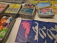 Grote pokémon verzameling (veel vintage, 3 gevulde mappen, accessoires + meerdere grote stapels kaarten) - afbeelding 18 van  22