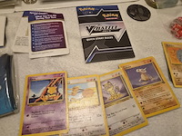Grote pokémon verzameling (veel vintage, 3 gevulde mappen, accessoires + meerdere grote stapels kaarten) - afbeelding 21 van  22