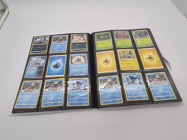 Grote pokémon verzameling - afbeelding 4 van  31