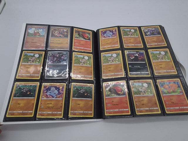 Grote pokémon verzameling - afbeelding 28 van  31