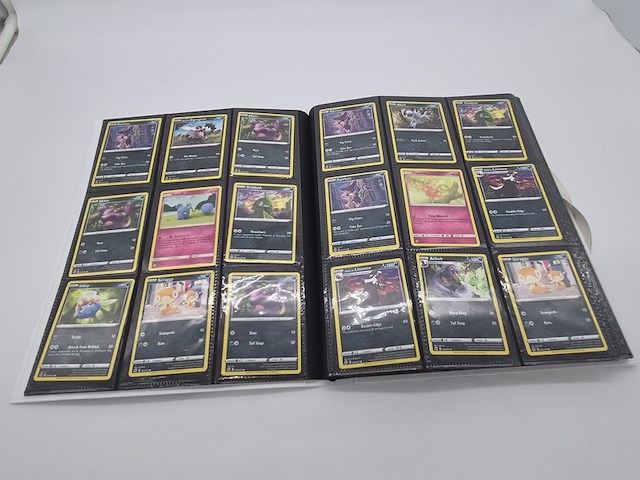 Grote pokémon verzameling - afbeelding 30 van  31