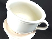 Grote porseleinen soepkom met handvat :-) op dit plateau - afbeelding 2 van  5