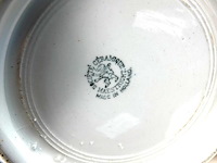 Grote porseleinen soepkom met handvat :-) op dit plateau - afbeelding 5 van  5