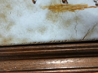 Grote porseleinen tegel in houten lijst - afbeelding 4 van  5