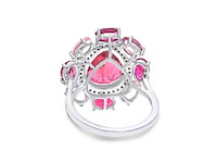 Grote ring met natuurlijke toermalijnen in verschillende roze getinte kleuren - afbeelding 4 van  6