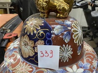 Grote vaas imari op voet h: met voet:81 - afbeelding 3 van  8