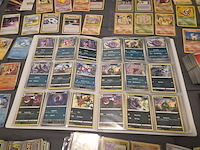 Grote verzameling pokémon kaarten met gevulde map, vintage kaarten, sleeves en accessoires - afbeelding 9 van  38