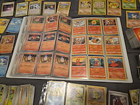 Grote verzameling pokémon kaarten met gevulde map, vintage kaarten, sleeves en accessoires - afbeelding 25 van  38