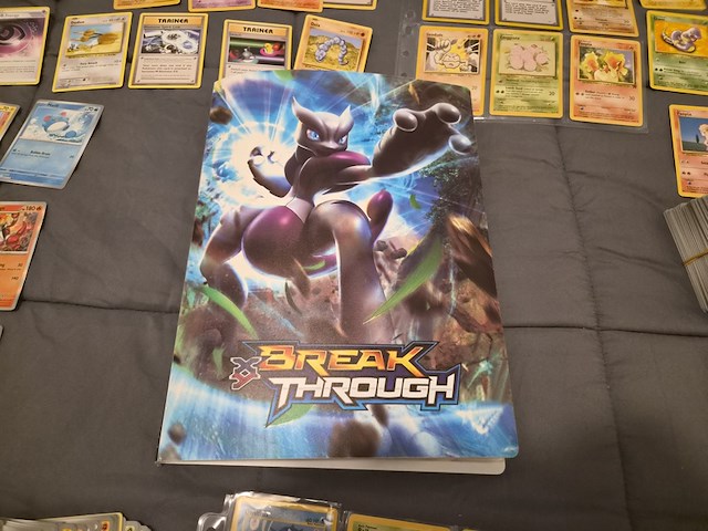 Grote verzameling pokémon kaarten met gevulde map, vintage kaarten, sleeves en accessoires - afbeelding 32 van  38