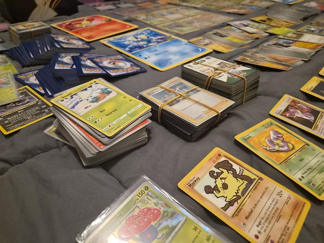 Grote verzameling pokémon kaarten met vele vintage kaarten - afbeelding 10 van  18