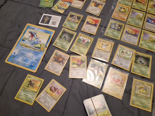 Grote verzameling pokémon kaarten, vele vintage kaarten, xl-kaarten, gevulde map en meer - afbeelding 24 van  29