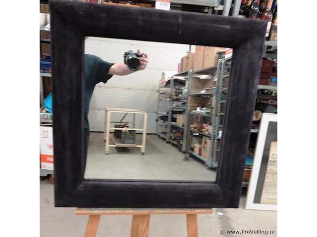 Grote vierkante spiegel in met stof beklede houten lijst - afbeelding 3 van  5