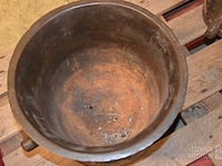 Grote vijzel of gietbeker - afbeelding 2 van  3