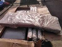 Grote volle doos tuinkussens taupe - afbeelding 1 van  5