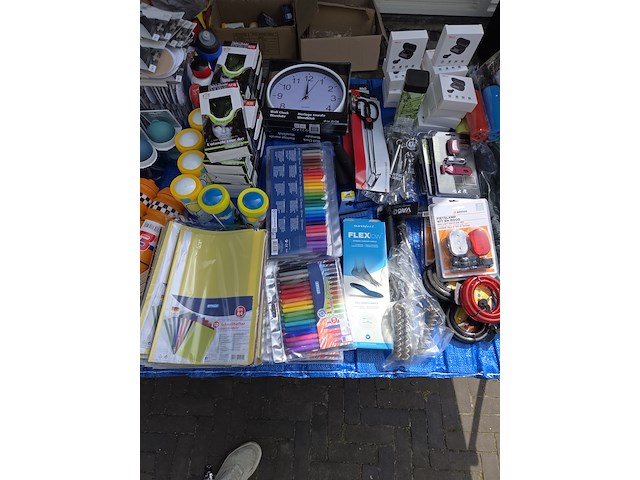 Grote winkel voorraad cadeau en kantoor artikelen - afbeelding 9 van  14