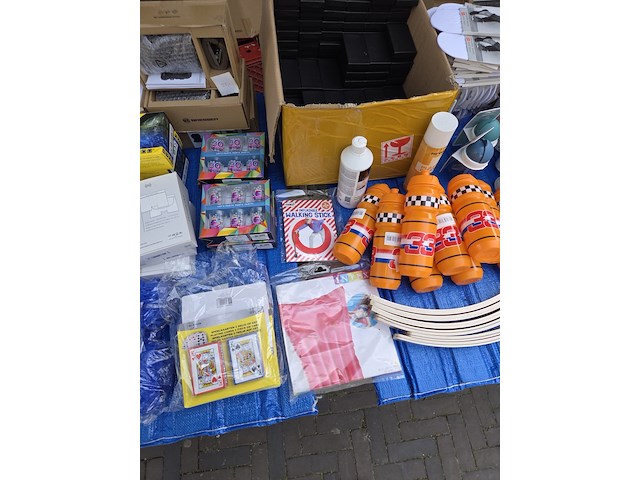 Grote winkel voorraad cadeau en kantoor artikelen - afbeelding 11 van  14