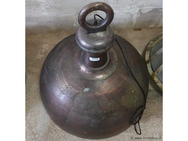Grote zware industrieel vormgegeven bronzen hanglamp - afbeelding 3 van  5