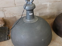 Grote zware industrieel vormgegeven ijzeren hanglamp - afbeelding 1 van  5