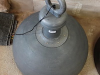 Grote zware industrieel vormgegeven ijzeren hanglamp - afbeelding 3 van  5