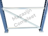 Grote zware werkbank met gladde betonplex platen. - afbeelding 4 van  18