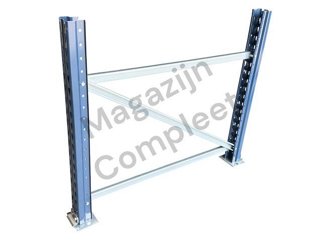 Grote zware werkbank met gladde betonplex platen. - afbeelding 1 van  4