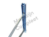 Grote zware werkbank met gladde betonplex platen. - afbeelding 8 van  18