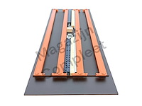 Grote zware werkbank met gladde betonplex platen. - afbeelding 13 van  18