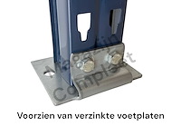 Grote zware werkbank met gladde betonplex platen. - afbeelding 11 van  18