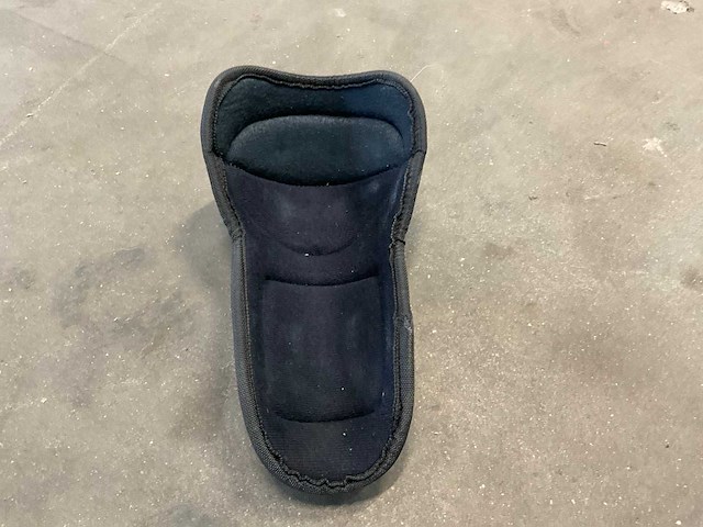 Groten partij kniebescherming - afbeelding 3 van  6