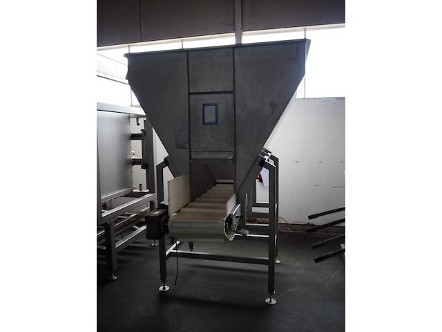 Ground - afbeelding 1 van  10