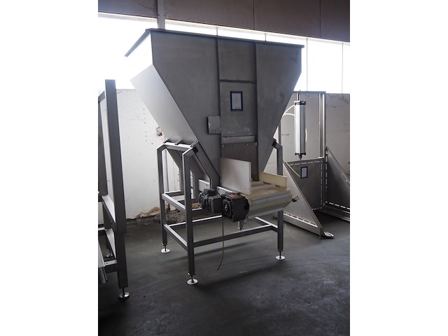 Ground - afbeelding 3 van  10