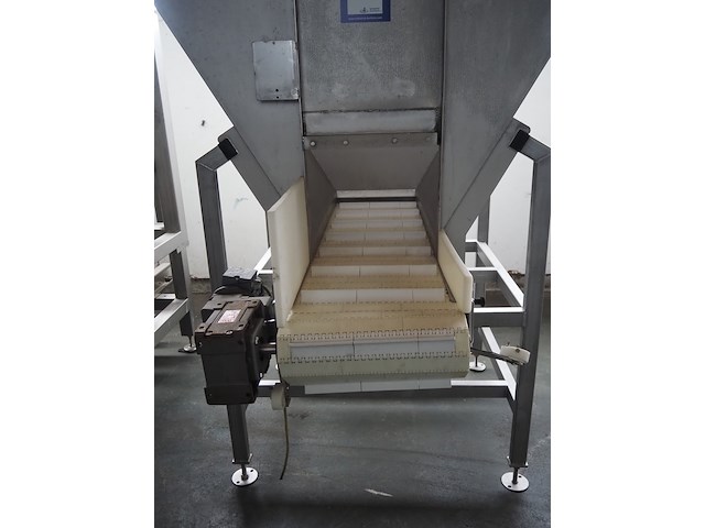 Ground - afbeelding 8 van  10