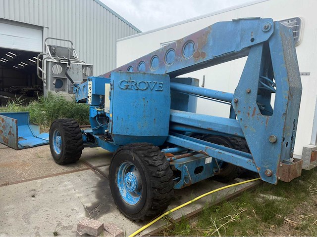 Grove - hoogwerker - afbeelding 28 van  28