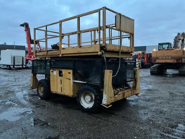 Grove manlift sm4688xt hoogwerker defect - afbeelding 27 van  29