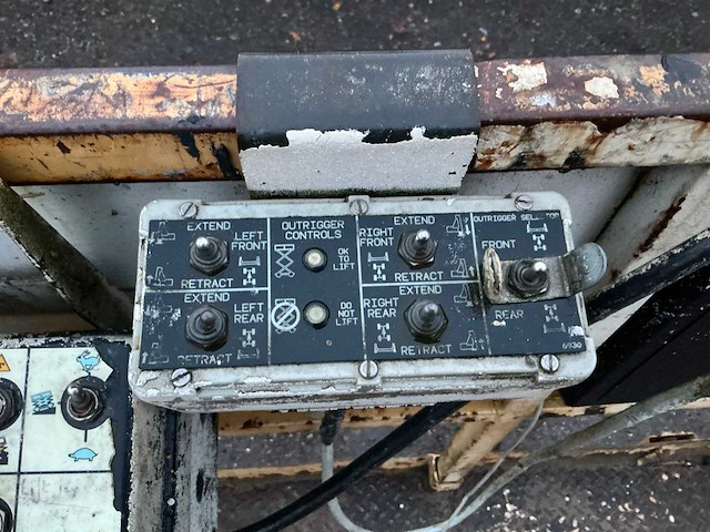 Grove manlift sm4688xt hoogwerker defect - afbeelding 19 van  29