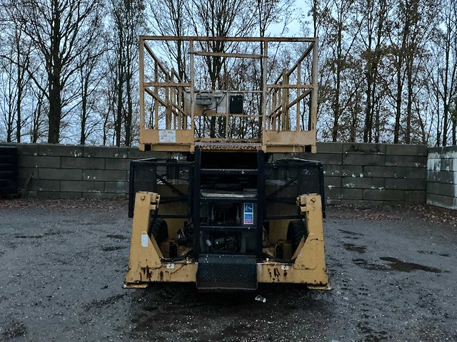 Grove manlift sm4688xt hoogwerker defect - afbeelding 24 van  29