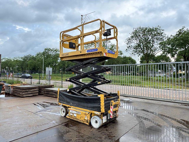 Grove sm3248e schaarhoogwerker - afbeelding 2 van  3
