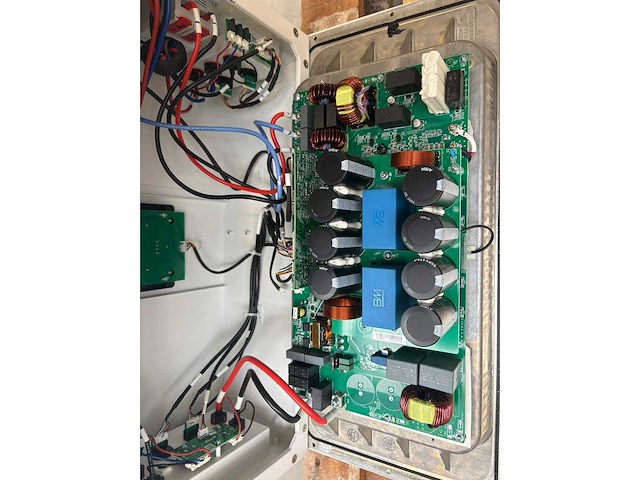 Growatt - pallet met 8 stuks incomplete growatt apx high voltage battery systems - afbeelding 7 van  7