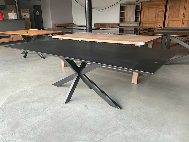 Groy eetkamertafel - afbeelding 1 van  11