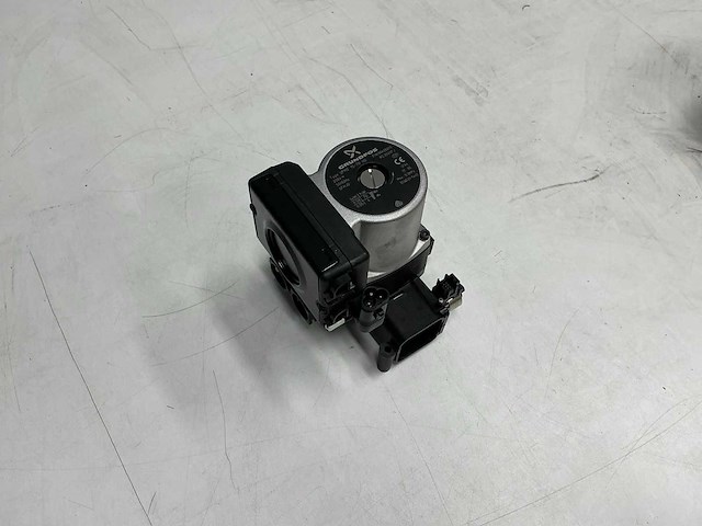 Grundfos - upm 15-70 hb - circulatiepomp - afbeelding 4 van  10