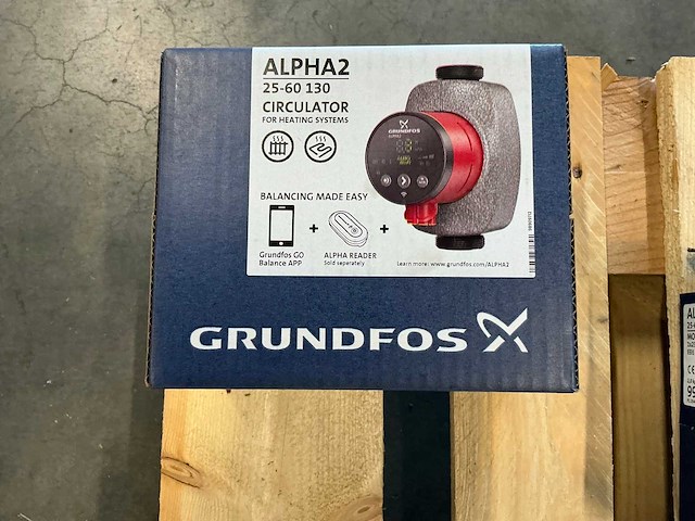 Grundfos alpha2 25-60 130 pomp - afbeelding 1 van  2