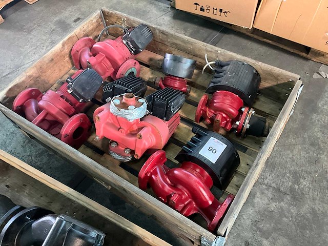 Grundfos circulatiepomp (6x) - afbeelding 1 van  6