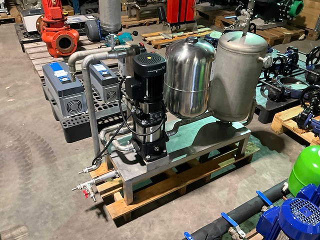 Grundfos cr15-8 rvs meertraps pompunit - afbeelding 3 van  8